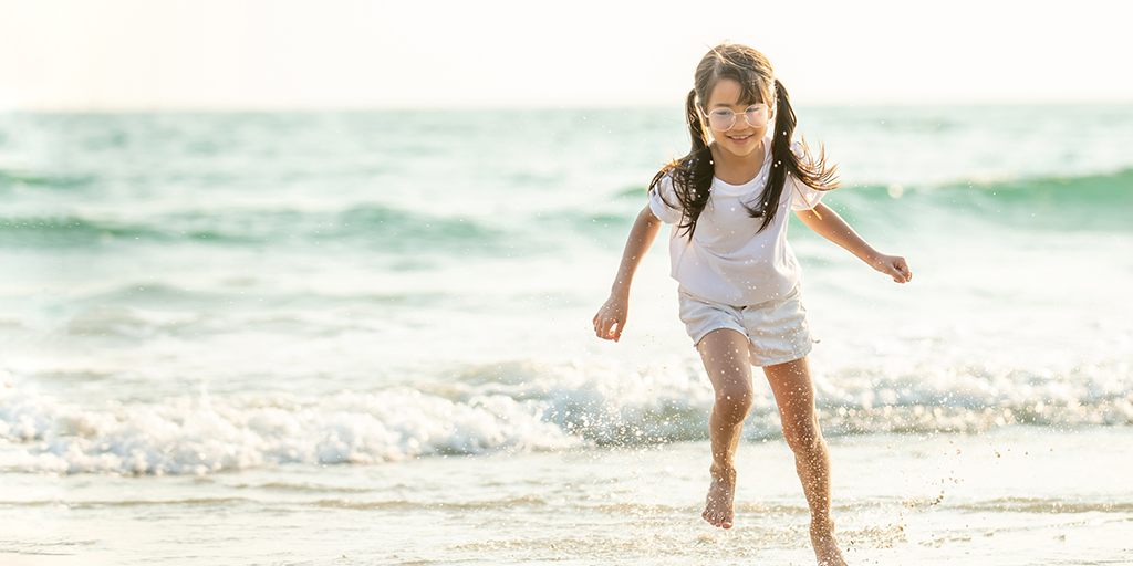 Child splashing in the water